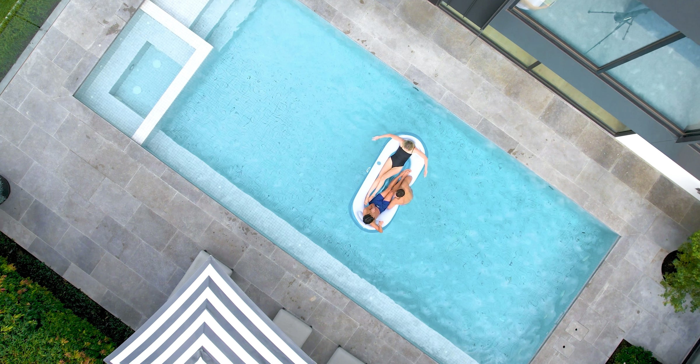 Pools & Floats – QPAUSTORE